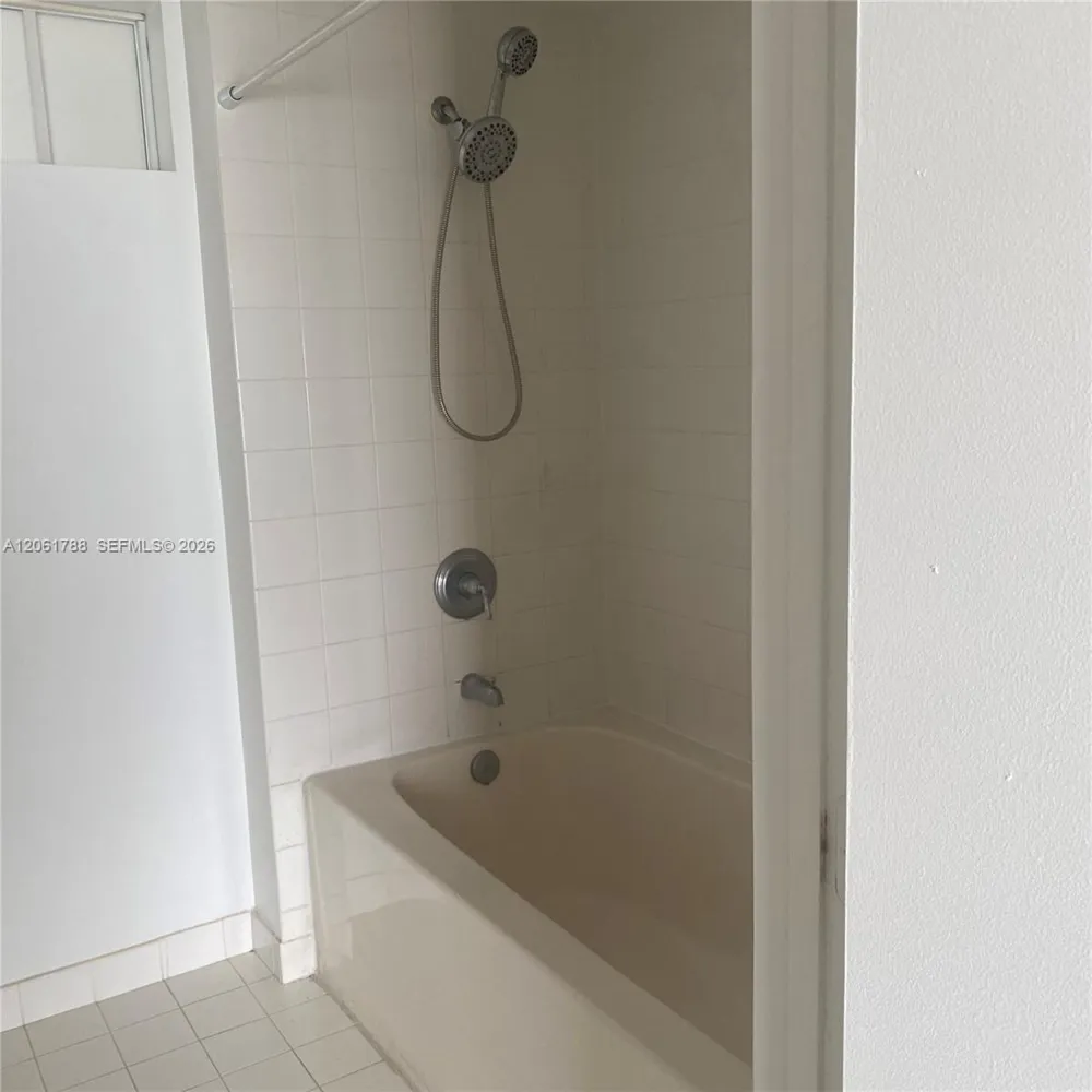 7275 SW 90th Way #509 Miami, FL 33156