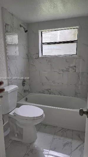 6730 W 26 CT #12-15 Hialeah Gardens, FL 33016