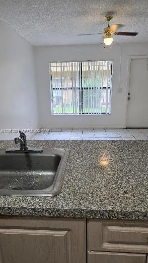6730 W 26 CT #12-15 Hialeah Gardens, FL 33016