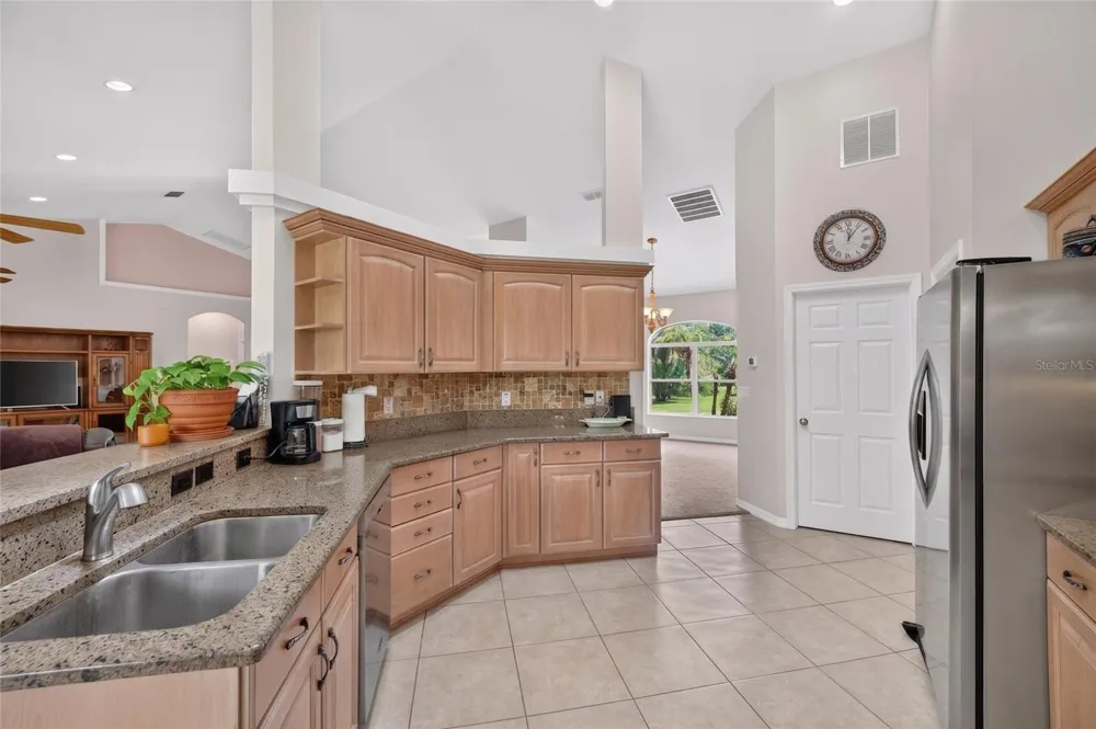 19040 NW 88TH AVENUE ROAD Reddick, FL 32686