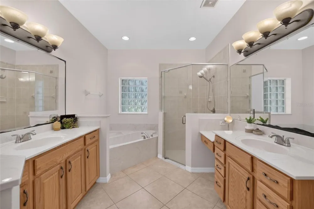 19040 NW 88TH AVENUE ROAD Reddick, FL 32686