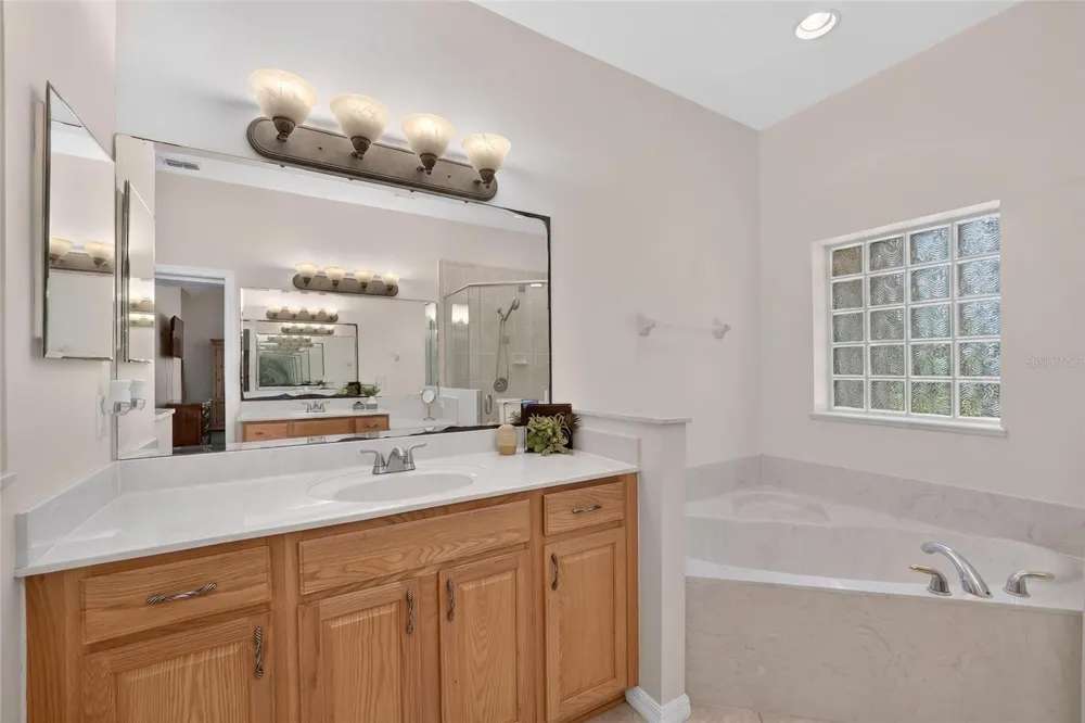 19040 NW 88TH AVENUE ROAD Reddick, FL 32686