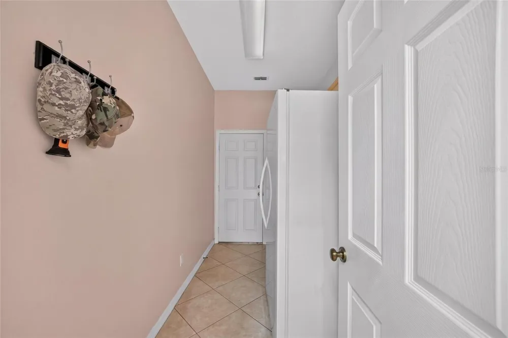 19040 NW 88TH AVENUE ROAD Reddick, FL 32686