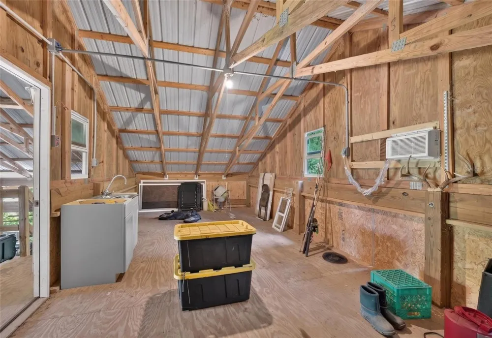 19040 NW 88TH AVENUE ROAD Reddick, FL 32686