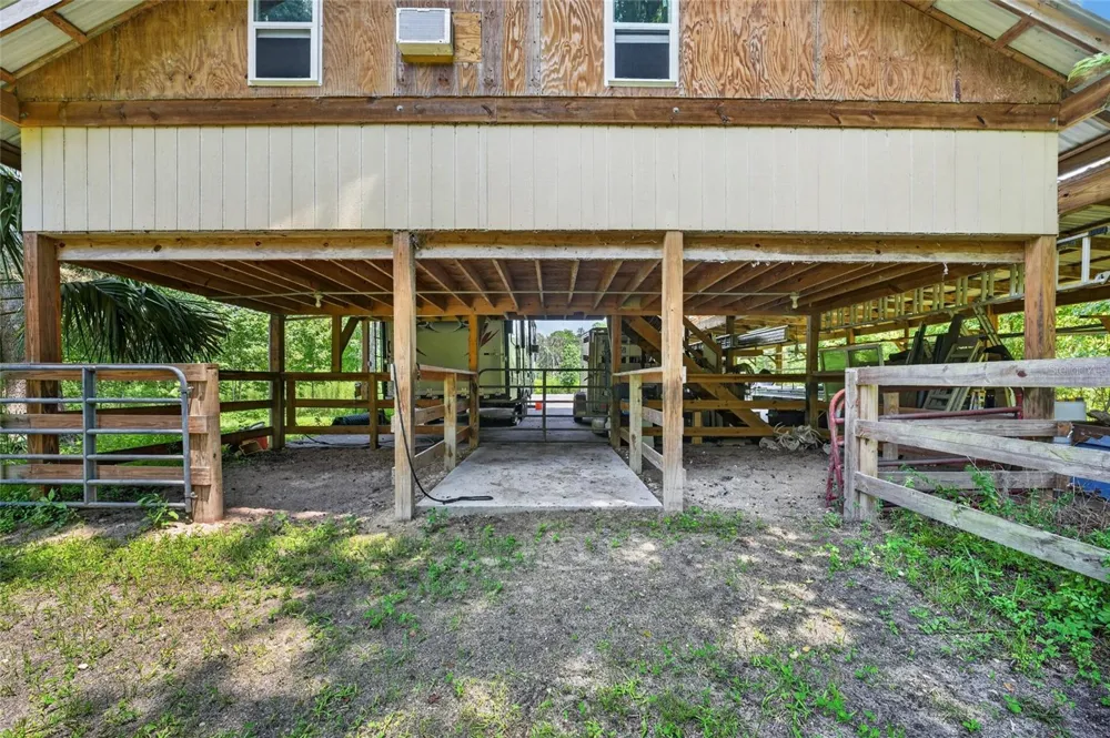 19040 NW 88TH AVENUE ROAD Reddick, FL 32686
