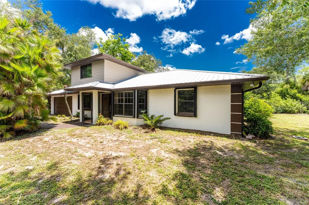 4880 WECOMA AVENUE North Port, FL 34287