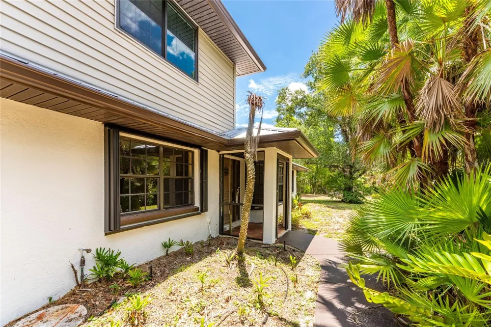 4880 WECOMA AVENUE North Port, FL 34287