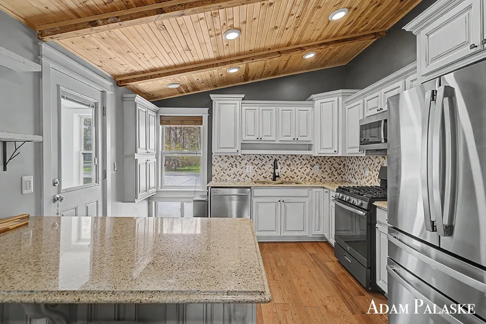 1775 Edwin Drive Wayland, MI 49348