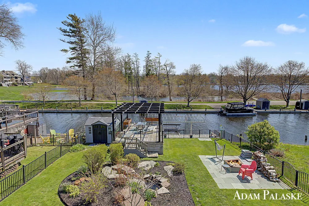 1775 Edwin Drive Wayland, MI 49348