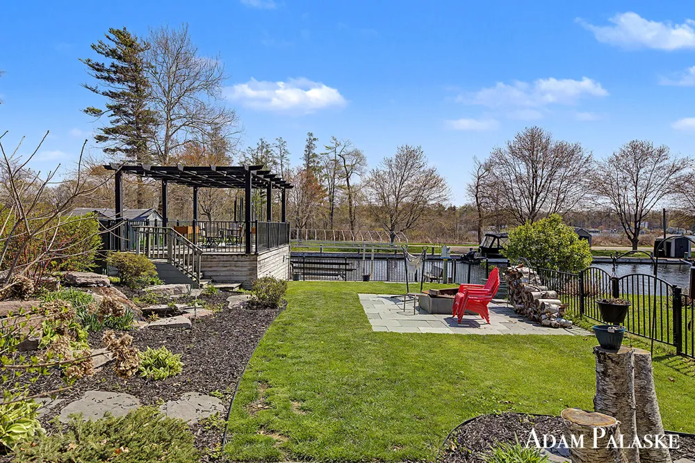 1775 Edwin Drive Wayland, MI 49348