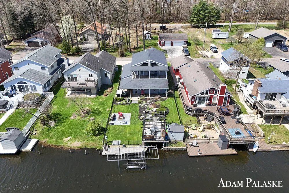 1775 Edwin Drive Wayland, MI 49348
