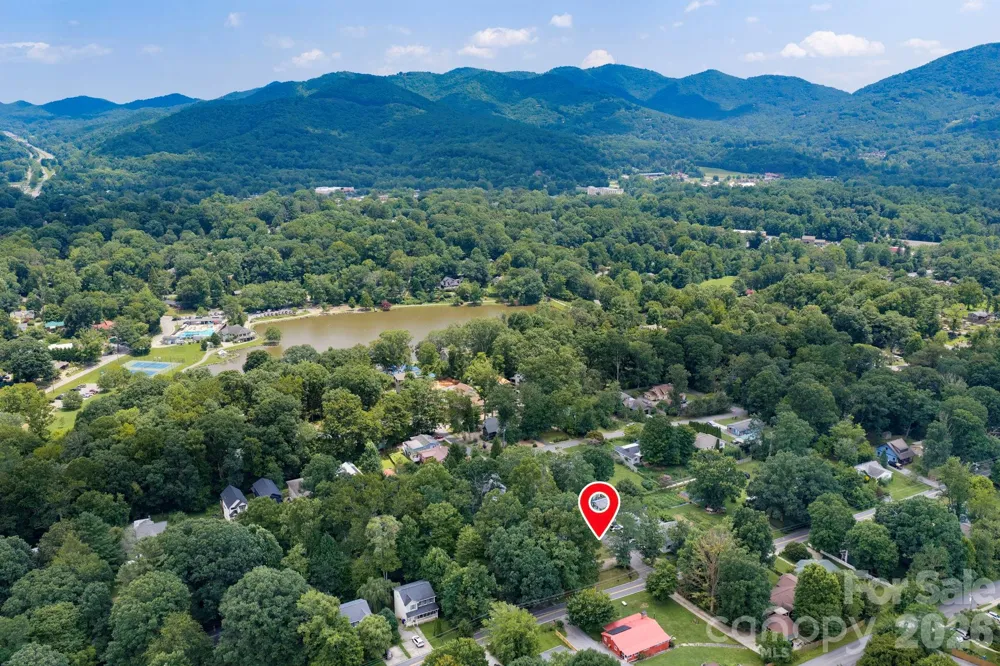 400 Hiawassee Avenue Black Mountain, NC 28711