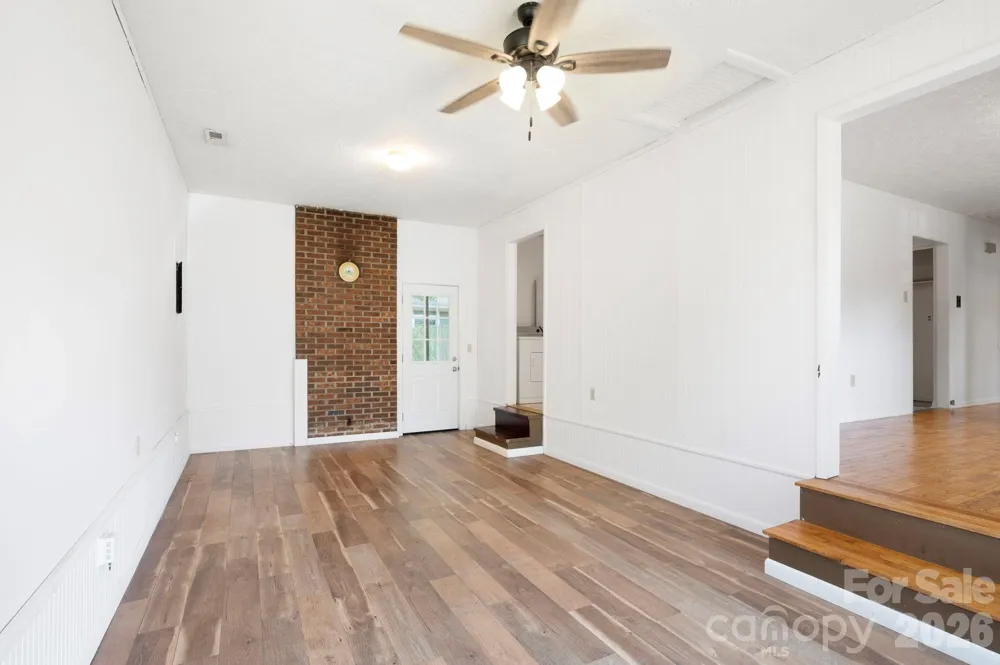 400 Hiawassee Avenue Black Mountain, NC 28711