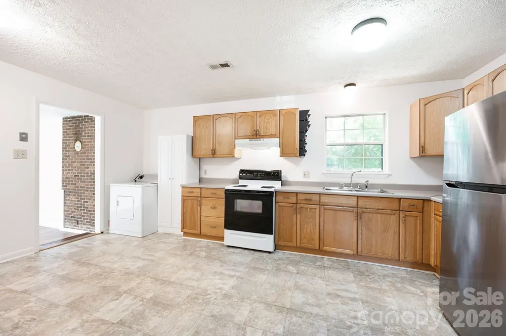 400 Hiawassee Avenue Black Mountain, NC 28711