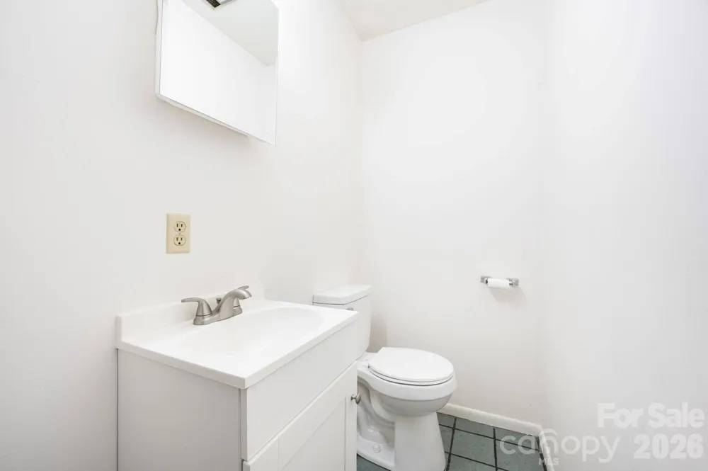 400 Hiawassee Avenue Black Mountain, NC 28711