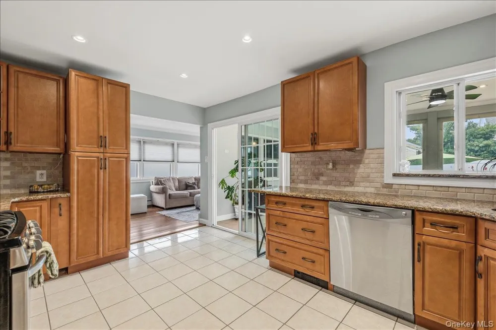 1042 Jefferson Street Baldwin, NY 11510
