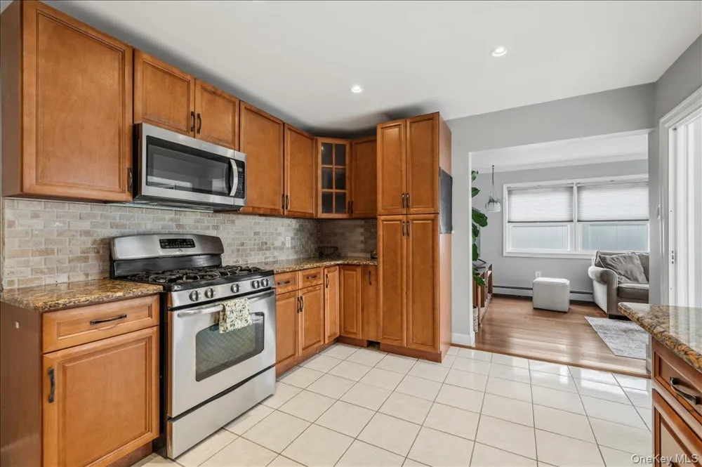 1042 Jefferson Street Baldwin, NY 11510