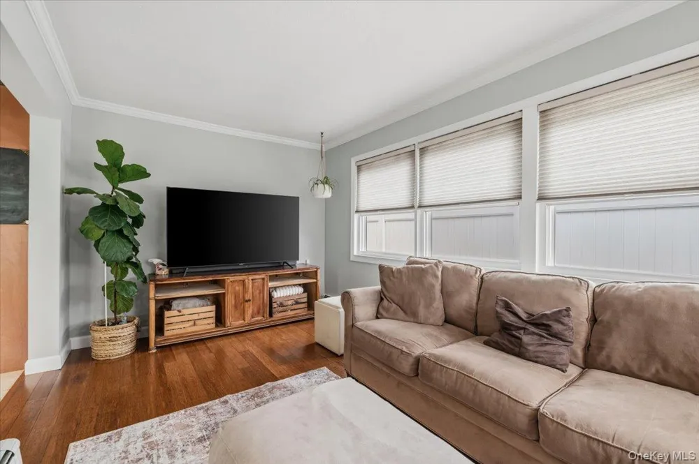 1042 Jefferson Street Baldwin, NY 11510