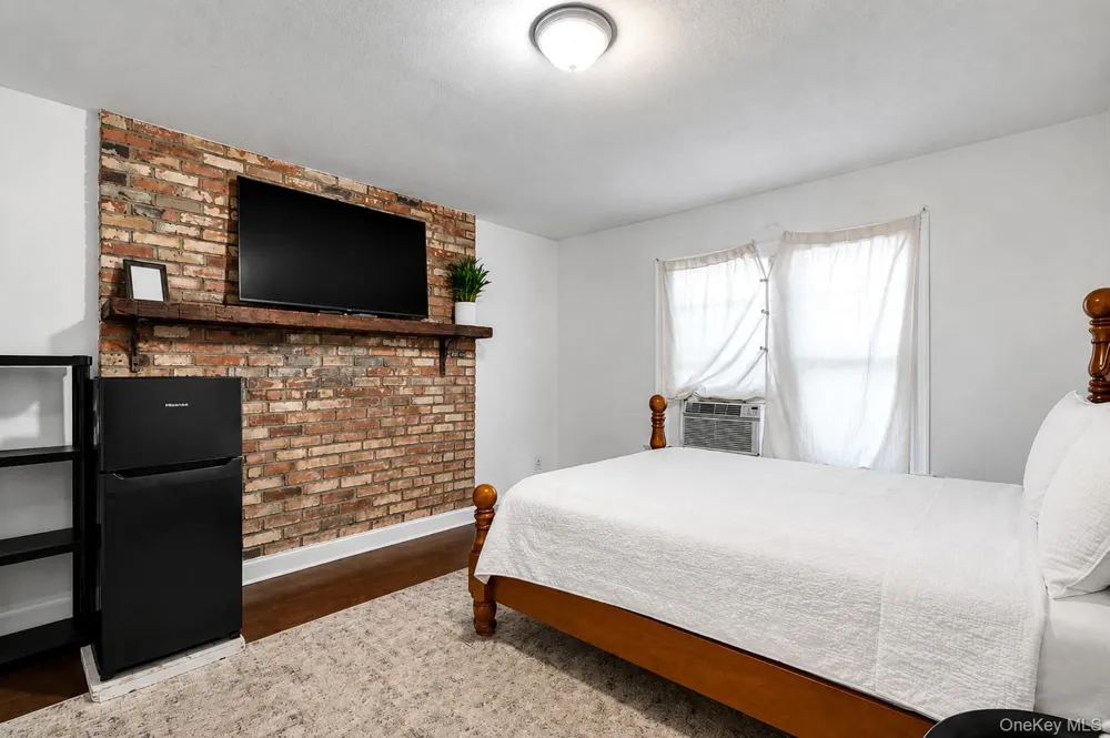 1101 Flanders Road Flanders, NY 11901