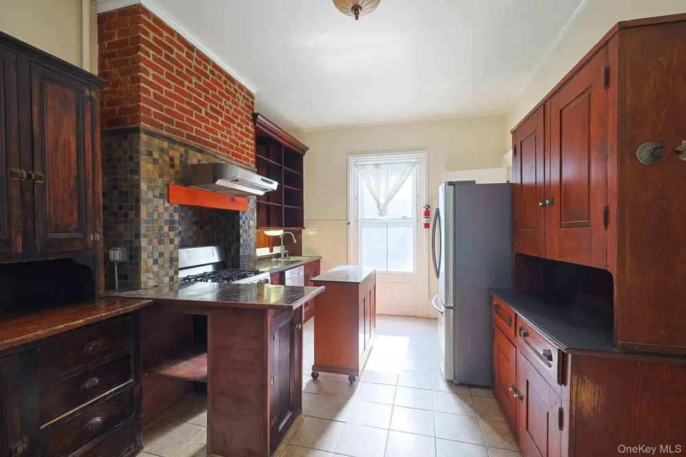 129 Academy Street Poughkeepsie, NY 12601