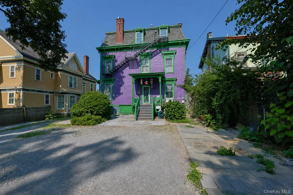 129 Academy Street Poughkeepsie, NY 12601