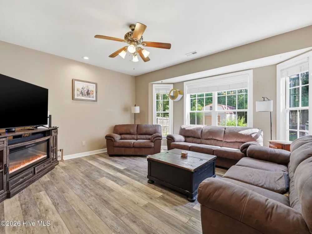 105 Forest Lane Swansboro, NC 28584