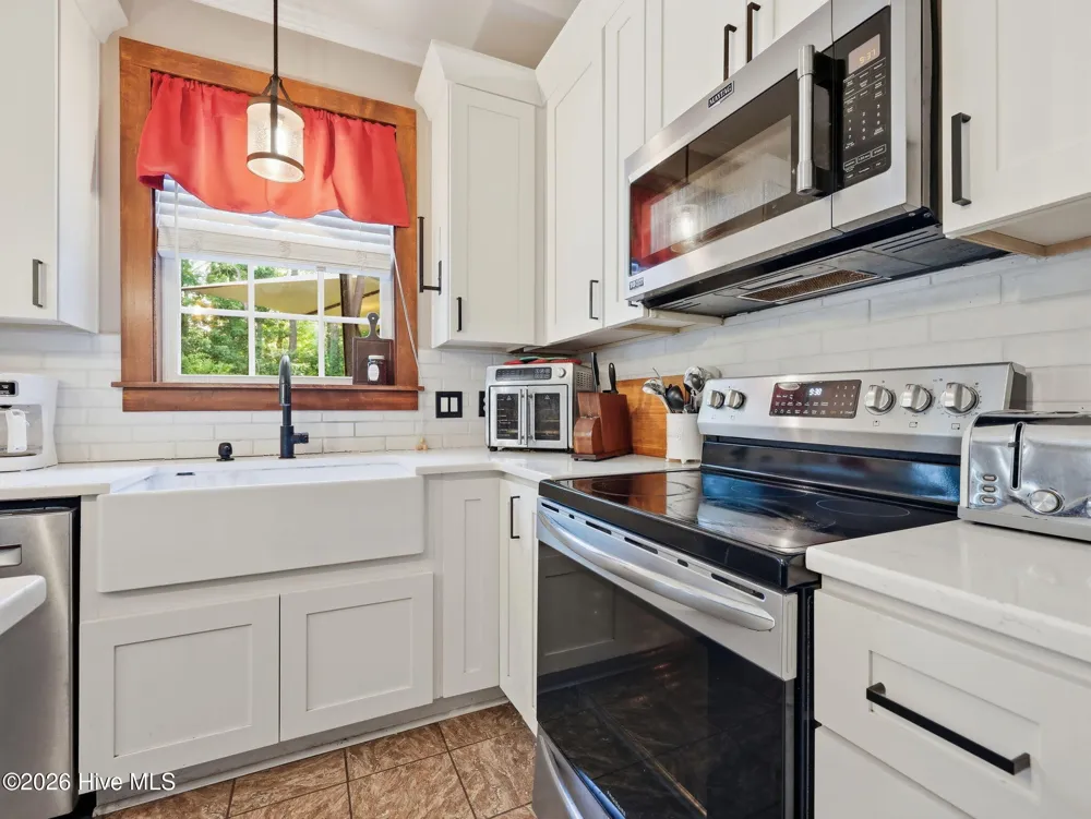 105 Forest Lane Swansboro, NC 28584