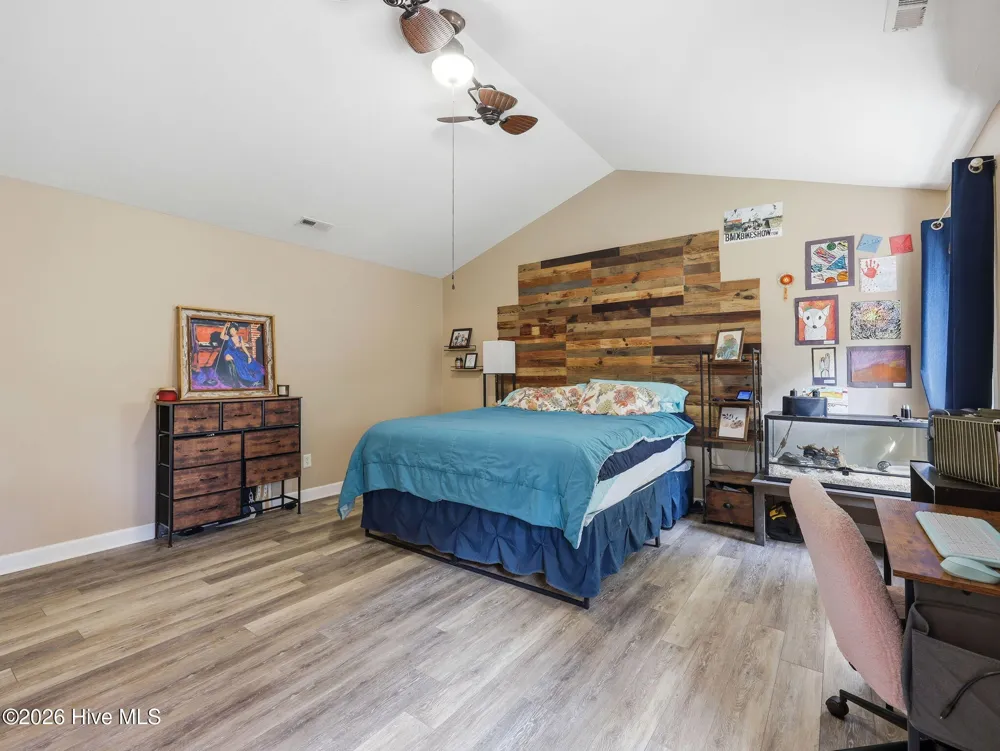 105 Forest Lane Swansboro, NC 28584