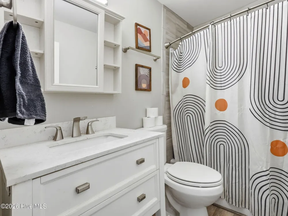 105 Forest Lane Swansboro, NC 28584