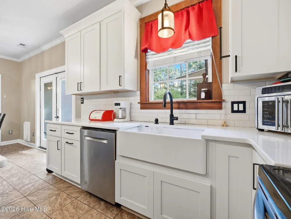 105 Forest Lane Swansboro, NC 28584