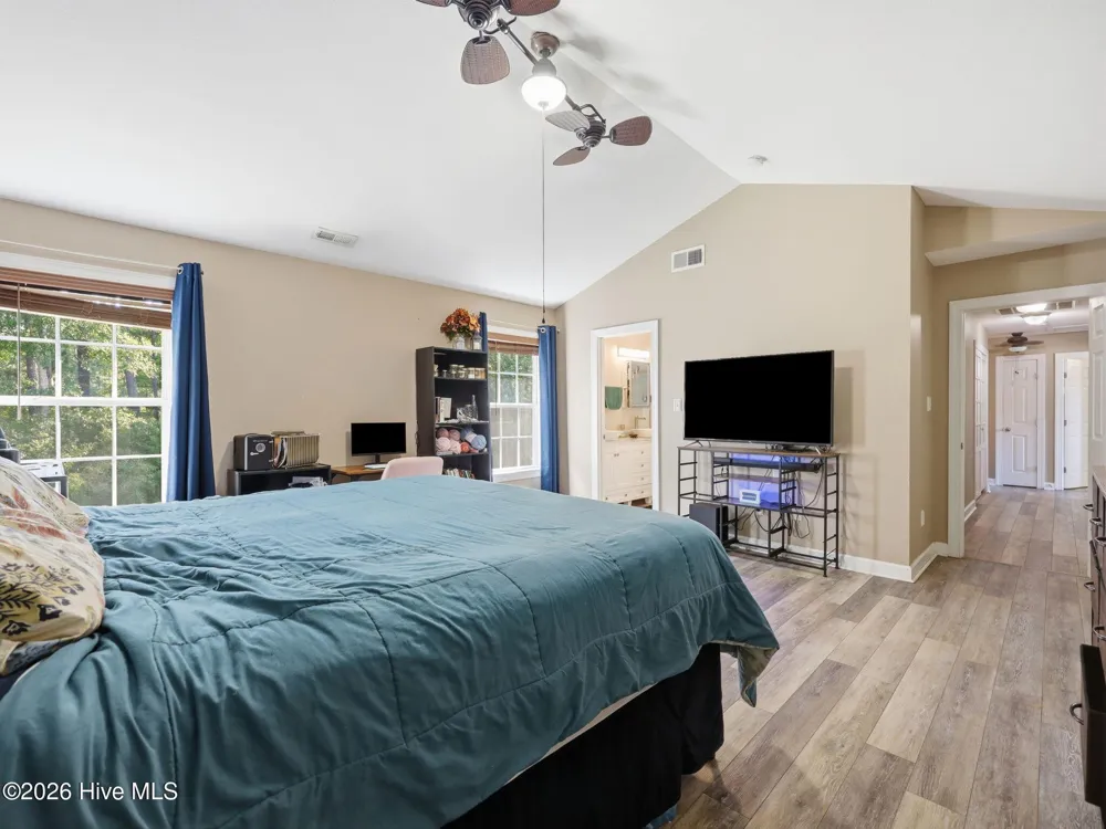 105 Forest Lane Swansboro, NC 28584