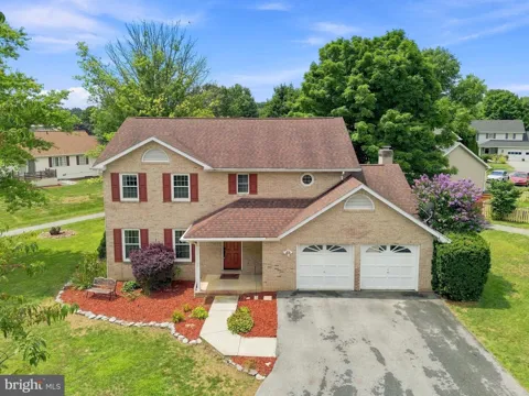 302 AMBLER LANE