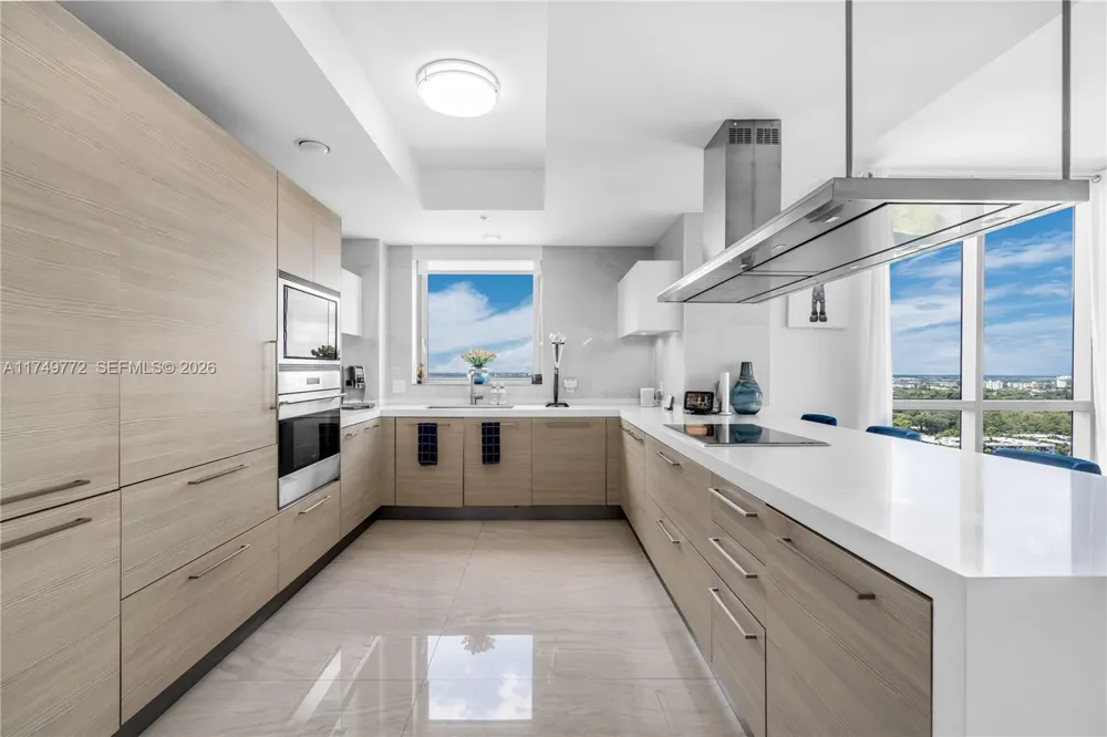 17111 Biscayne Blvd #2001 North Miami Beach, FL 33160