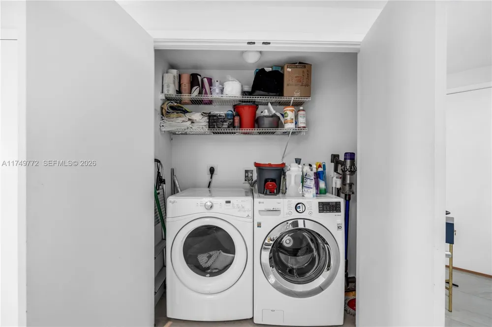 17111 Biscayne Blvd #2001 North Miami Beach, FL 33160