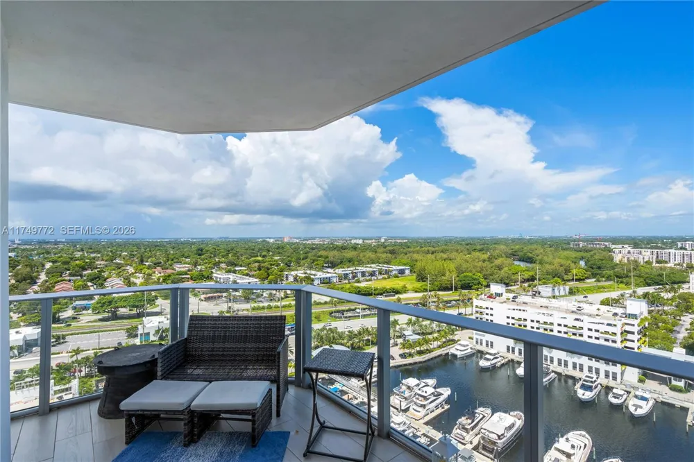 17111 Biscayne Blvd #2001 North Miami Beach, FL 33160