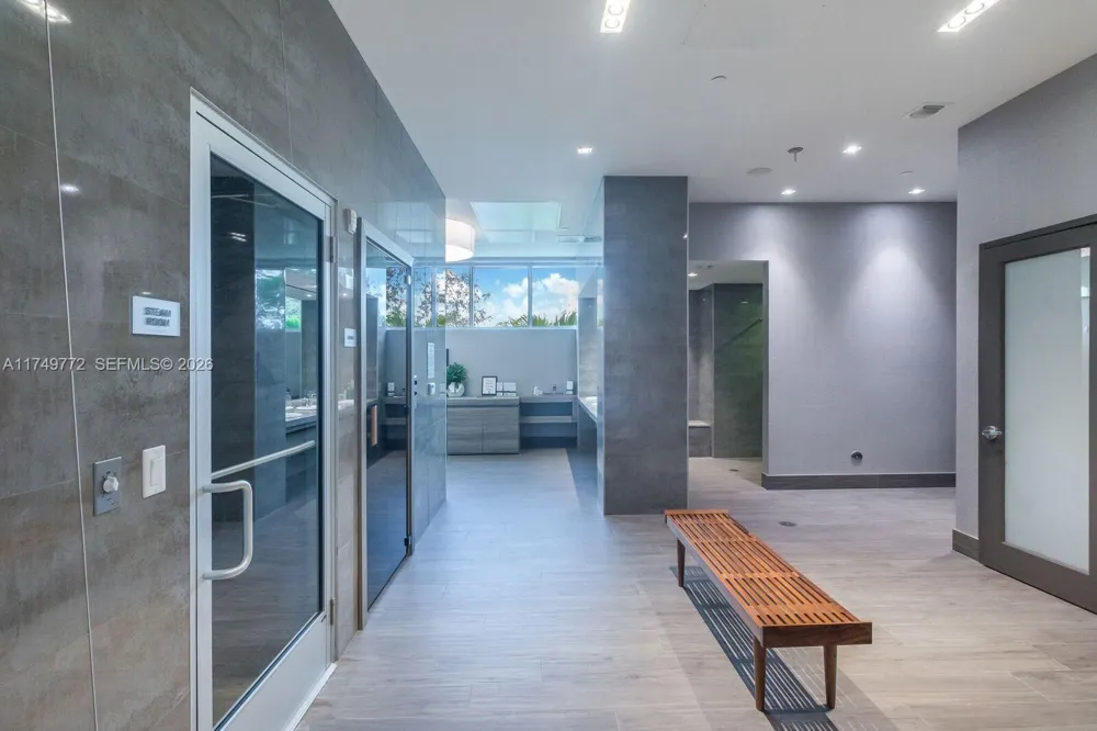 17111 Biscayne Blvd #2001 North Miami Beach, FL 33160