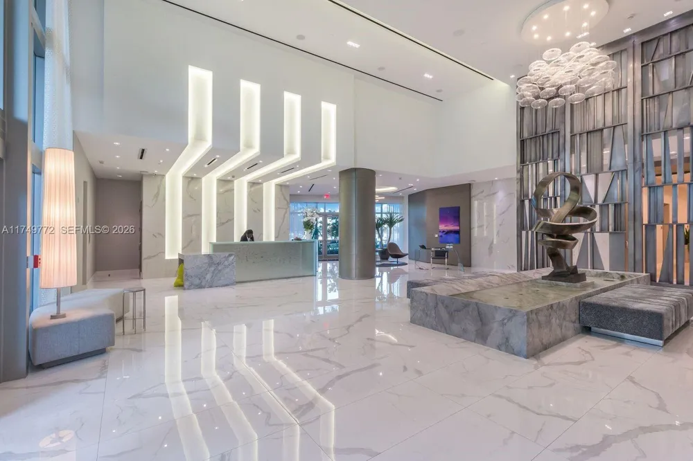 17111 Biscayne Blvd #2001 North Miami Beach, FL 33160