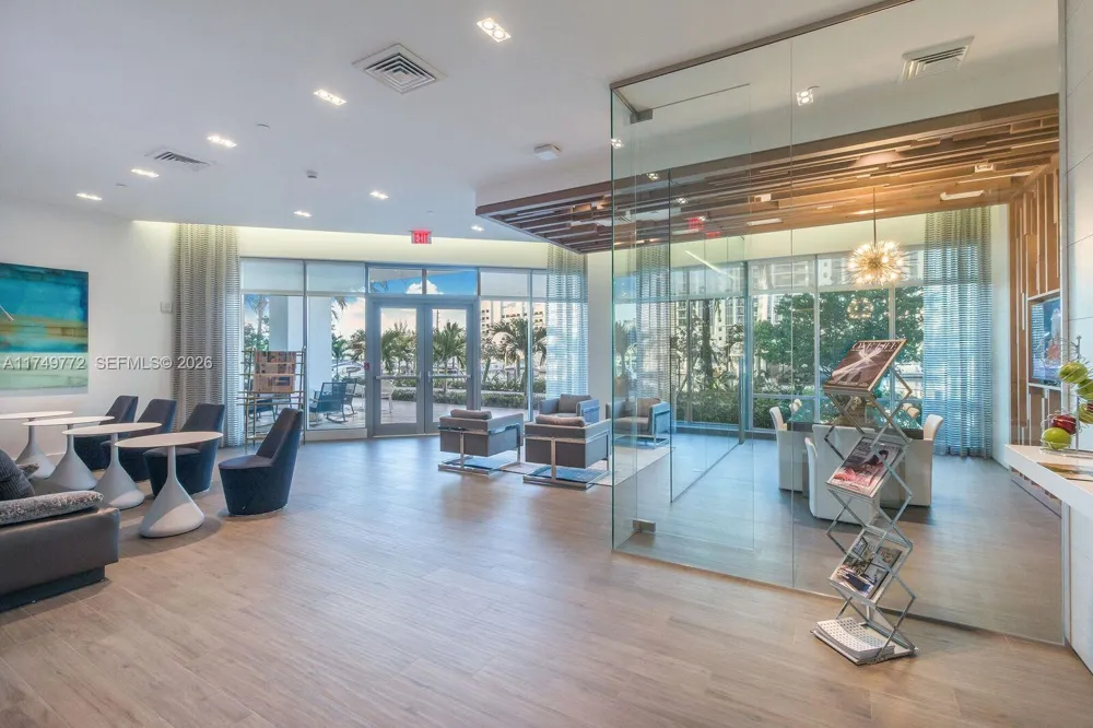 17111 Biscayne Blvd #2001 North Miami Beach, FL 33160