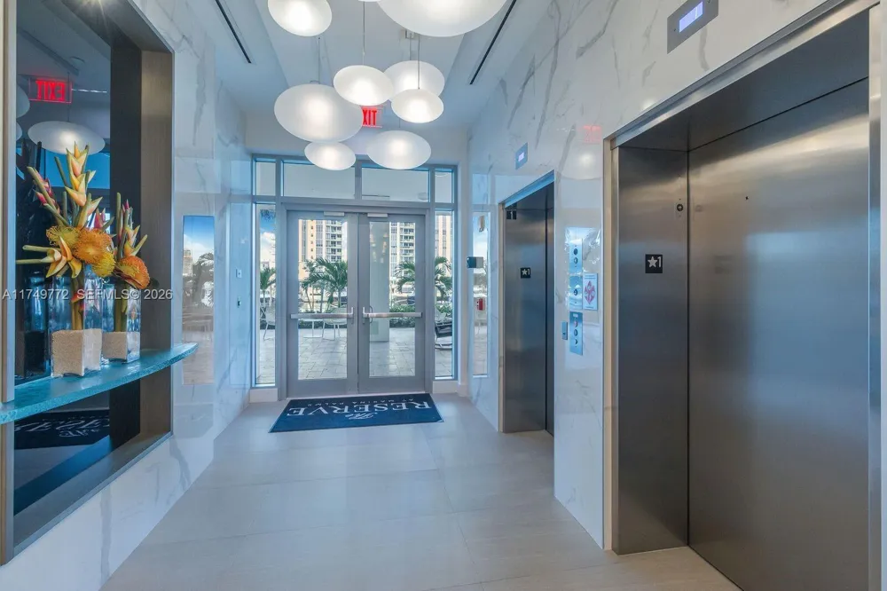 17111 Biscayne Blvd #2001 North Miami Beach, FL 33160