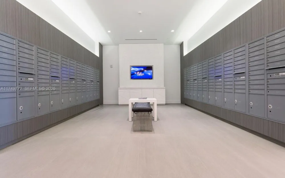 17111 Biscayne Blvd #2001 North Miami Beach, FL 33160