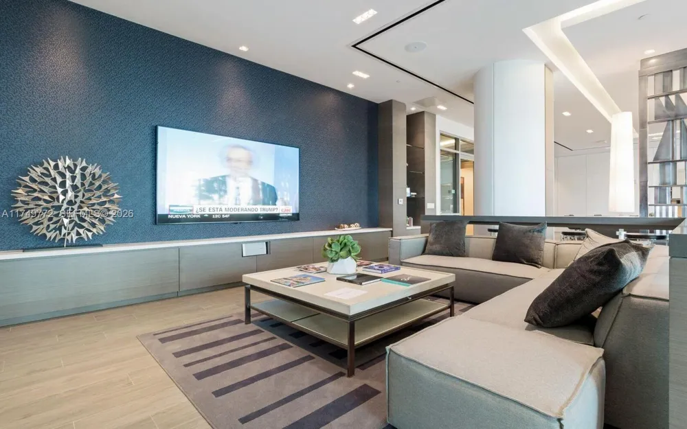 17111 Biscayne Blvd #2001 North Miami Beach, FL 33160