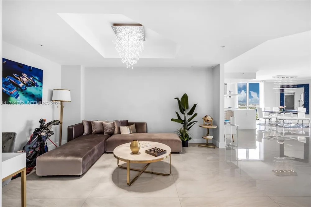 17111 Biscayne Blvd #2001 North Miami Beach, FL 33160
