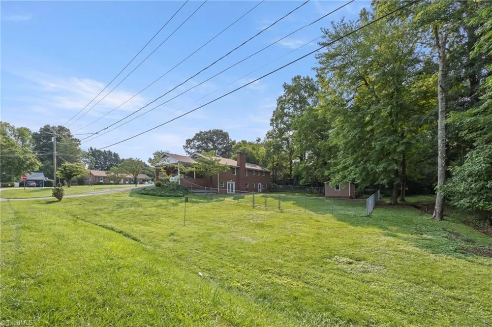 123 Tangle Drive Jamestown, NC 27282
