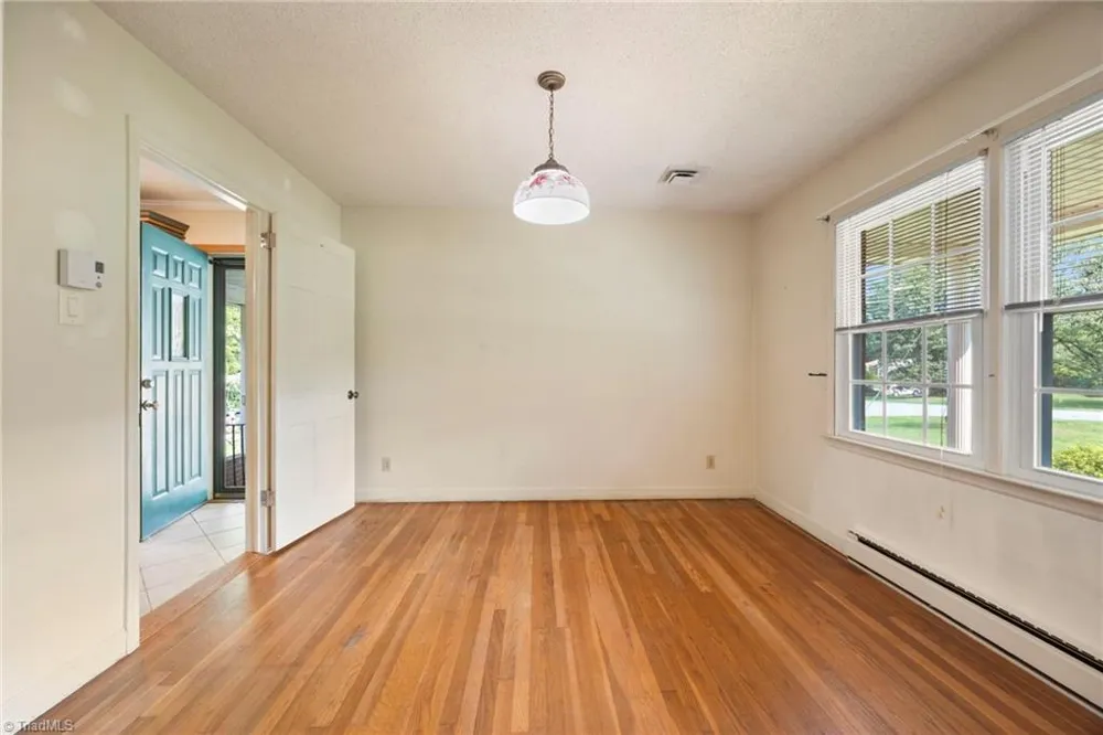 123 Tangle Drive Jamestown, NC 27282