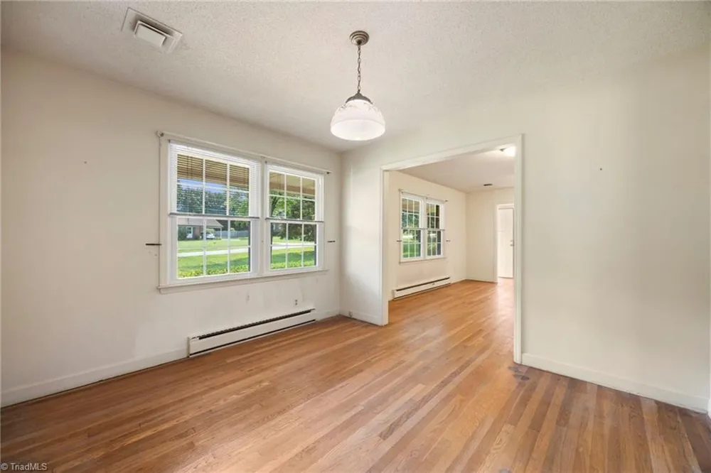 123 Tangle Drive Jamestown, NC 27282