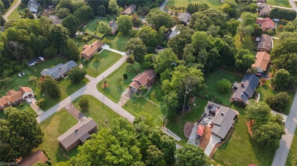 123 Tangle Drive Jamestown, NC 27282