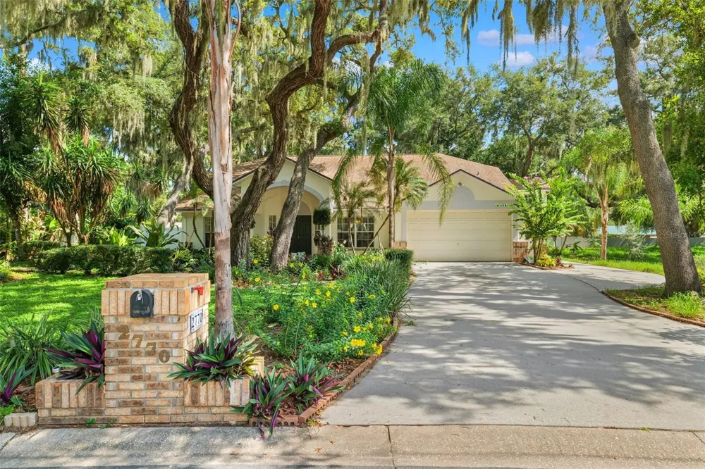 2770 BUCKHORN OAKS DRIVE Valrico, FL 33594