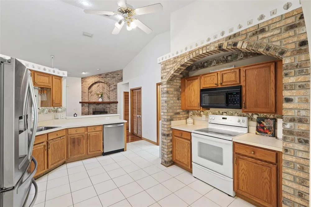 2770 BUCKHORN OAKS DRIVE Valrico, FL 33594