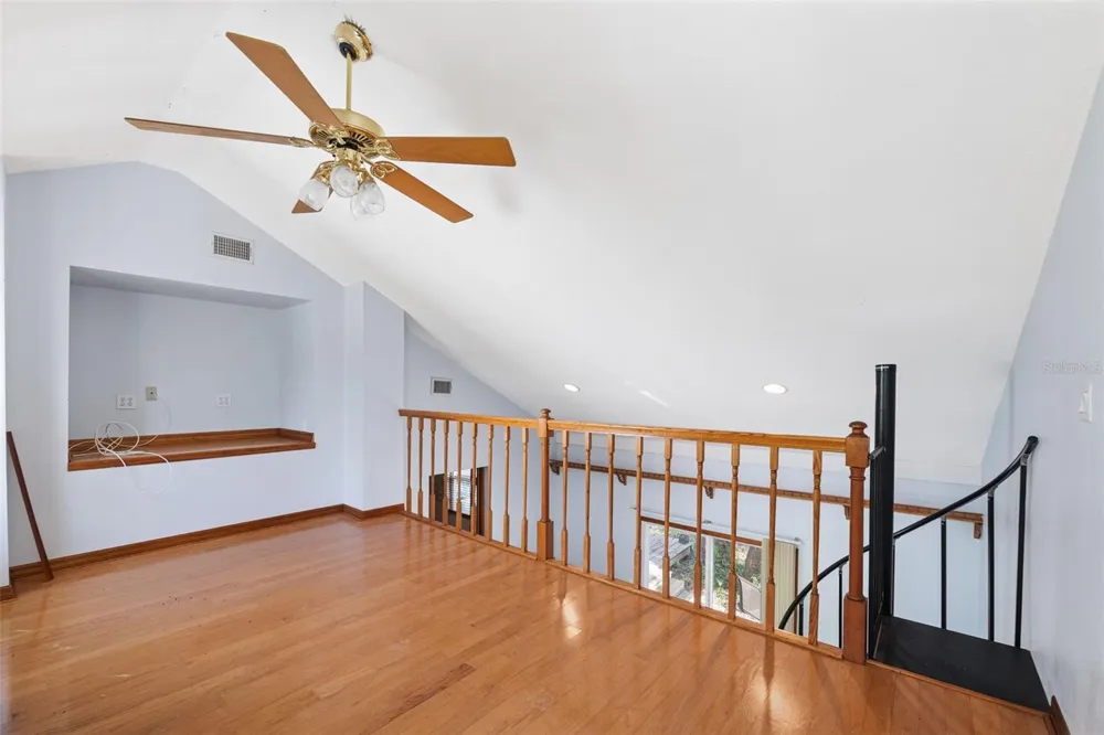 2770 BUCKHORN OAKS DRIVE Valrico, FL 33594