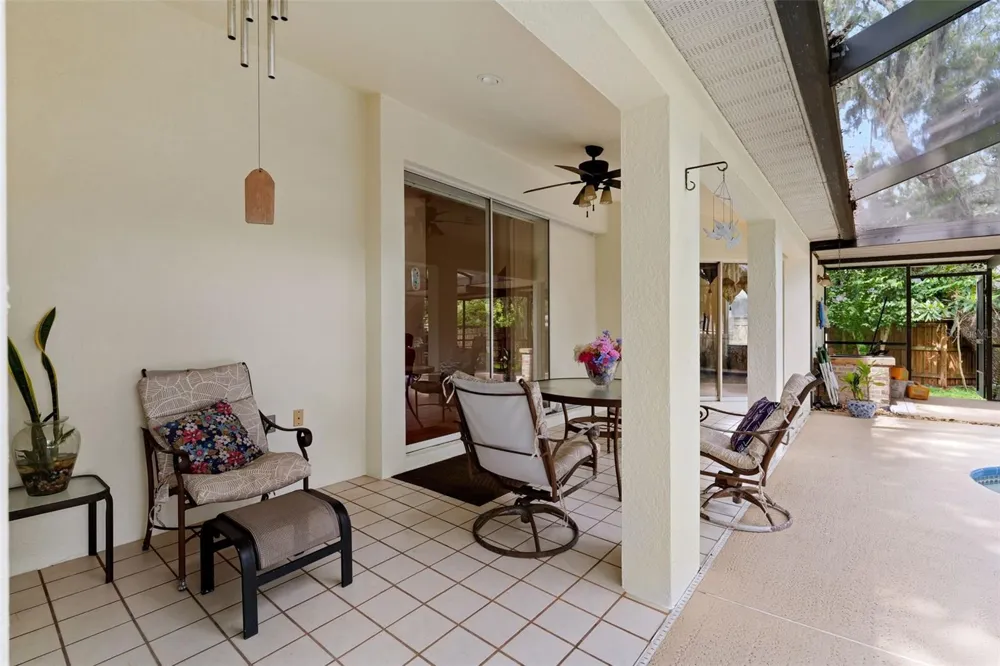 2770 BUCKHORN OAKS DRIVE Valrico, FL 33594